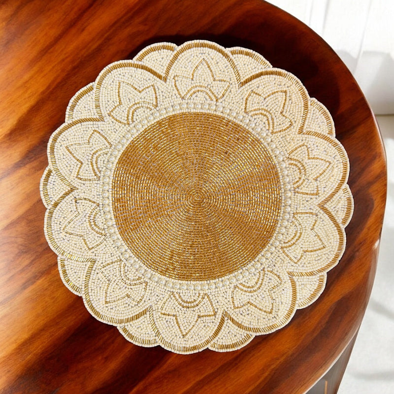 Beaded placemat for festive decor